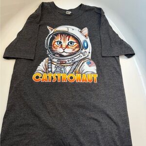 Women’s tshirt ( new) size small grey shirt